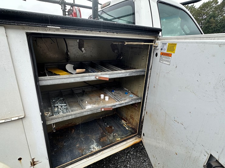 2014-ford-f350-xl-image-16