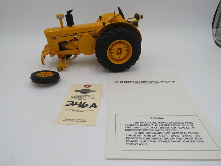 john-deere-830-image-1