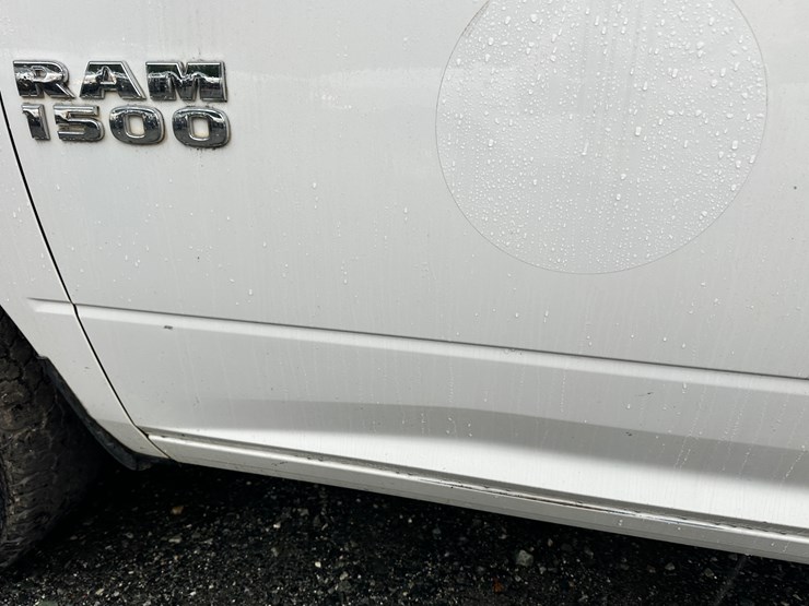 2015-dodge-ram-1500-image-36