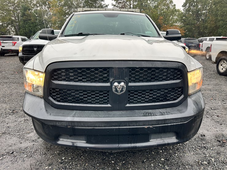 2015-dodge-ram-1500-image-4