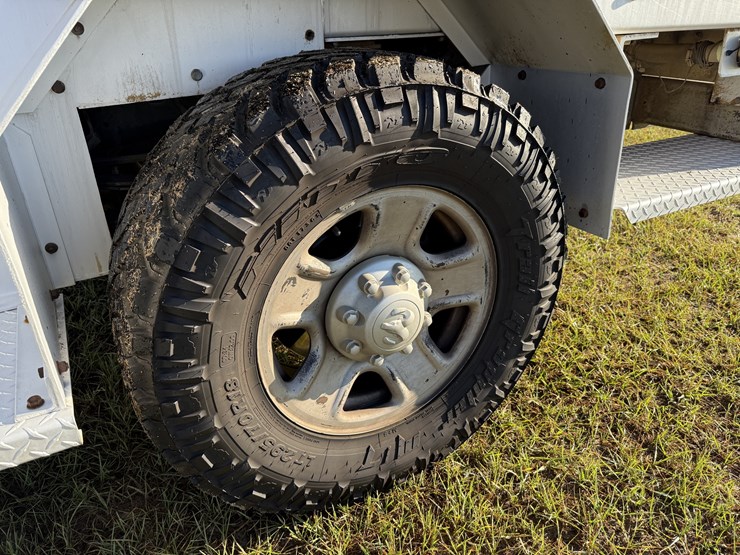 2018-dodge-ram-3500-image-9