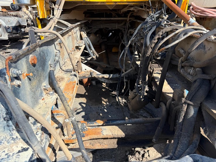 1997-peterbilt-378-image-7