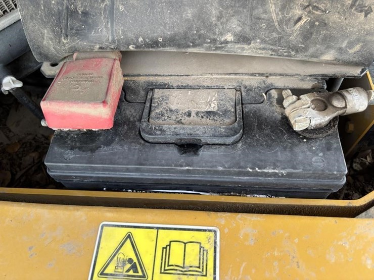 2013-caterpillar-308e2-cr-image-49