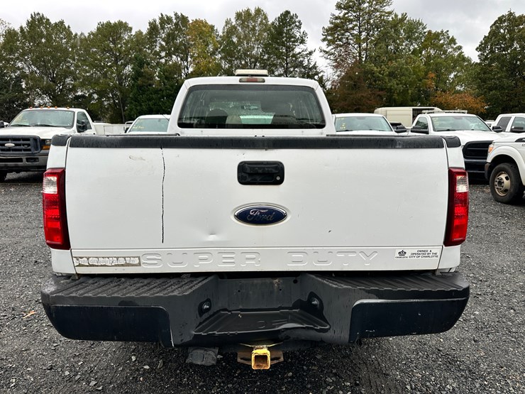 2008-ford-f250-xl-image-6