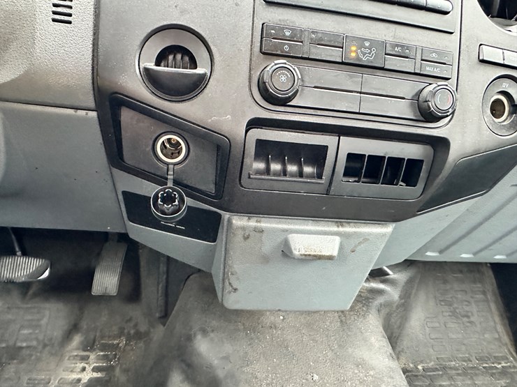 2015-ford-f350-image-68