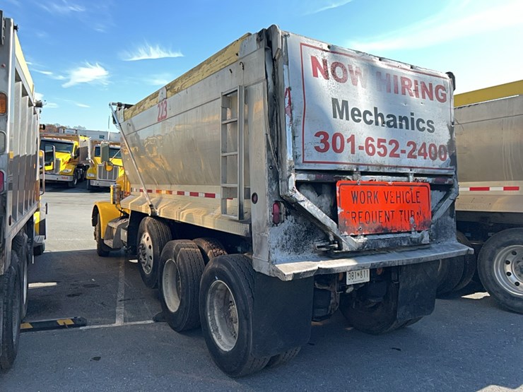 2003-peterbilt-378-image-13