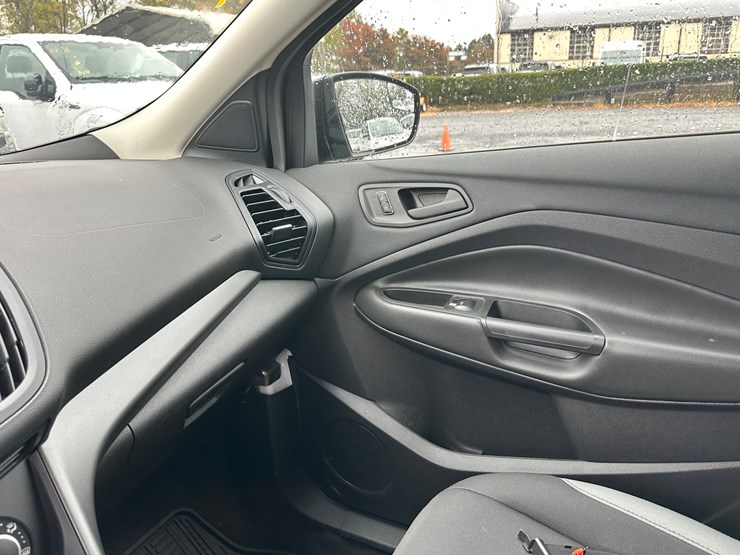 2016-ford-escape-image-68