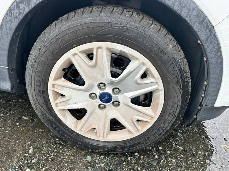 2016-ford-escape-image-21