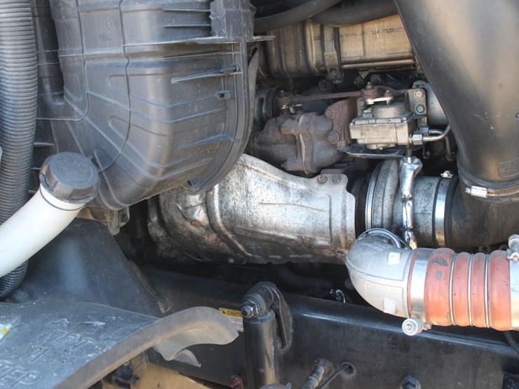 2016-freightliner-cascadia-125-image-41