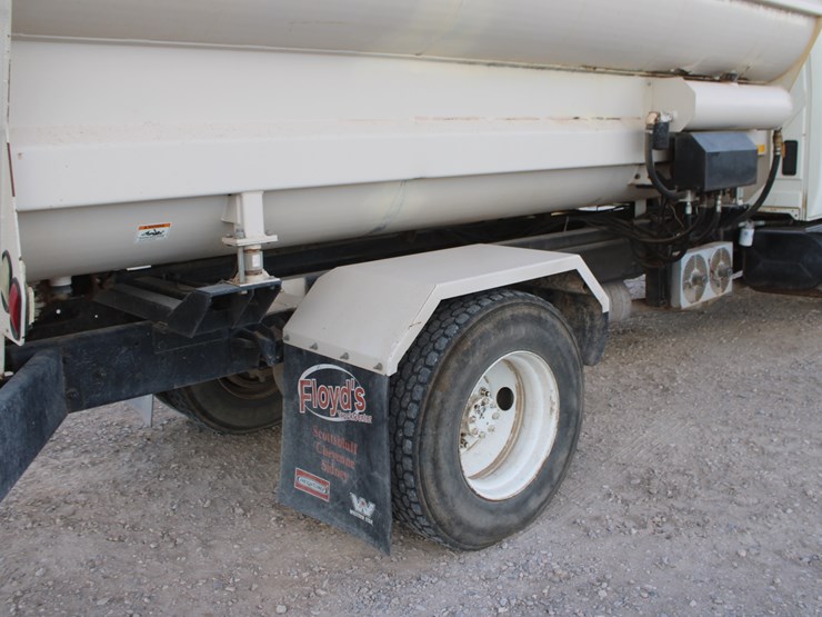 2004-international-durastar-4300-image-86