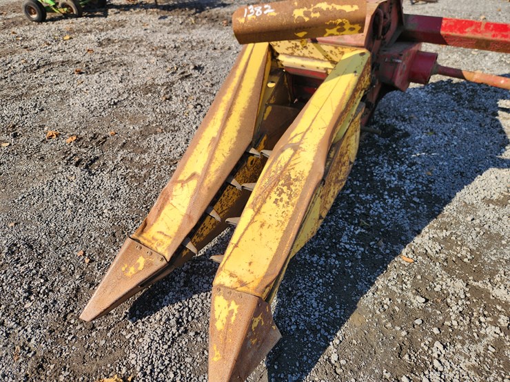 new-holland-707-image-2