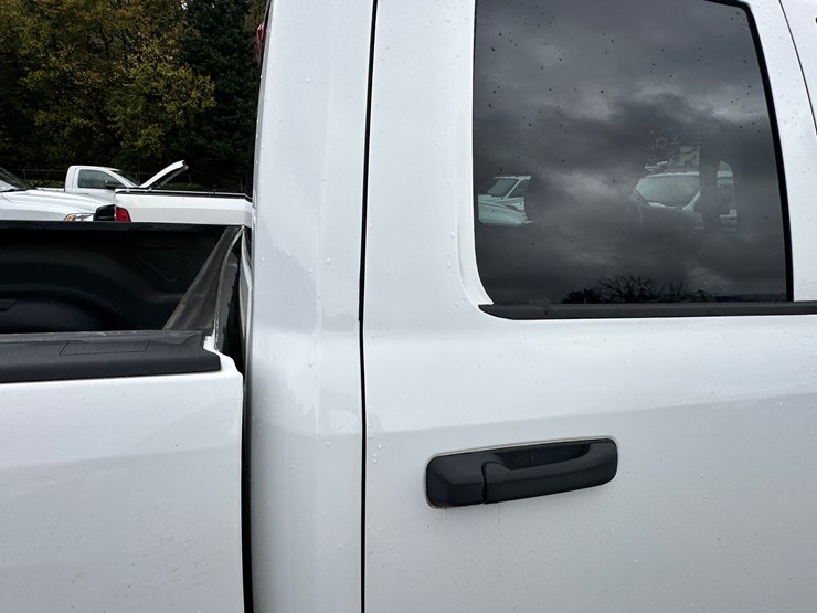 2013-dodge-ram-1500-image-17