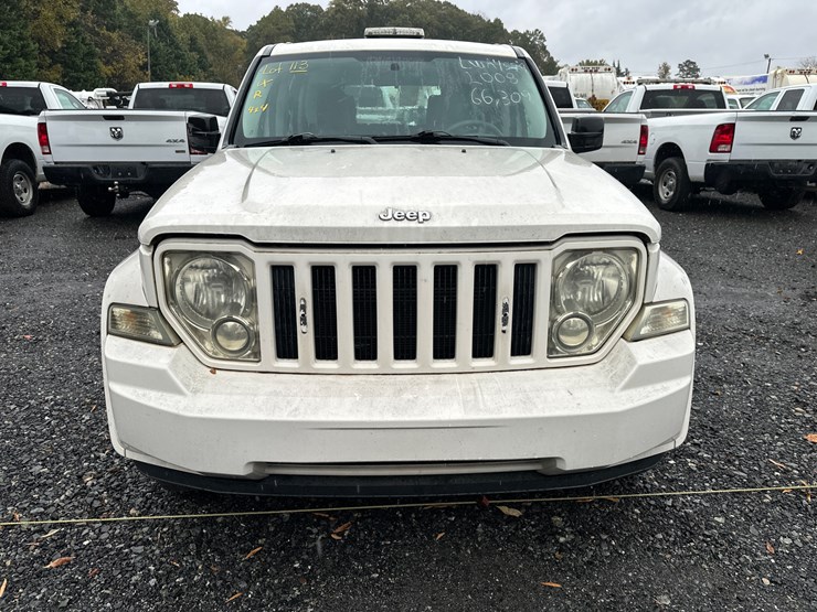 2008-jeep-liberty-image-3