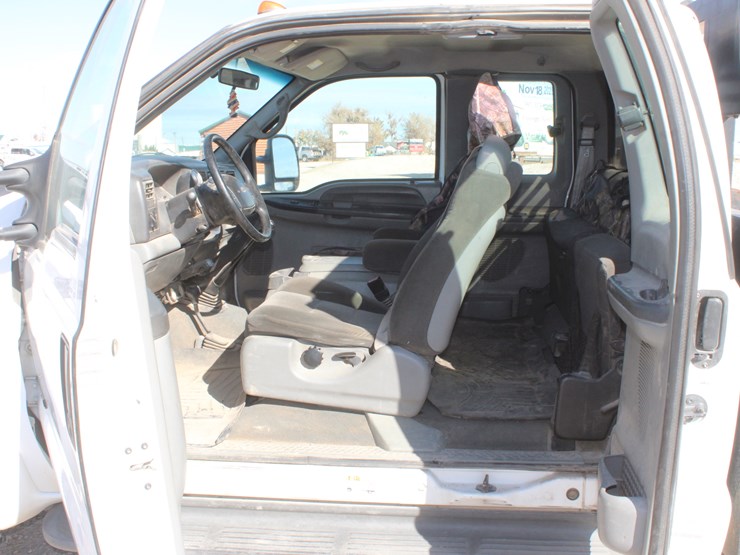 2002-ford-f450-xlt-image-31