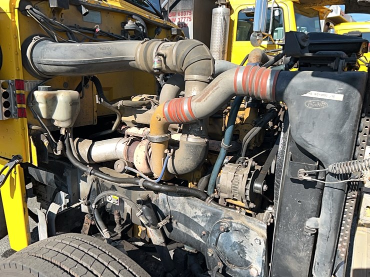 2003-peterbilt-378-image-25