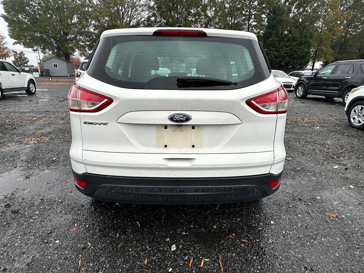 2015-ford-escape-image-7