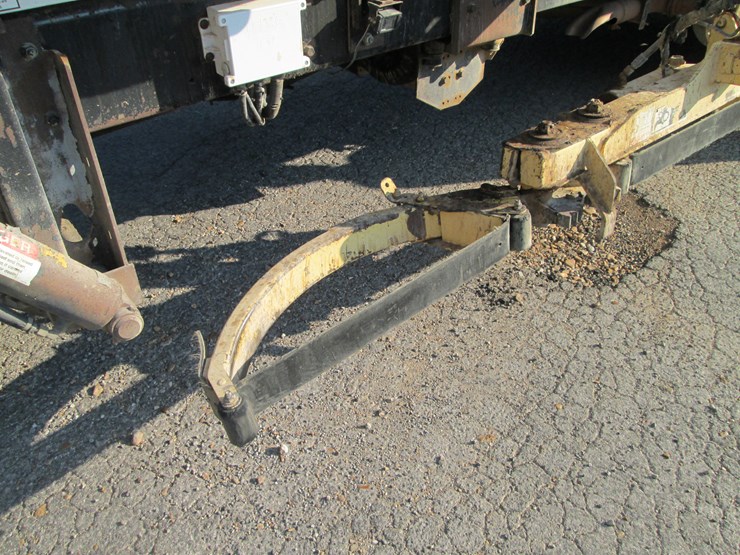 2016-freightliner-108sd-image-28