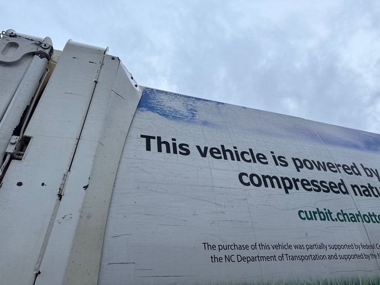 2016-autocar-acx64-image-31