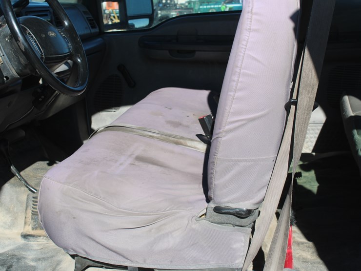 2001-ford-f350-image-16