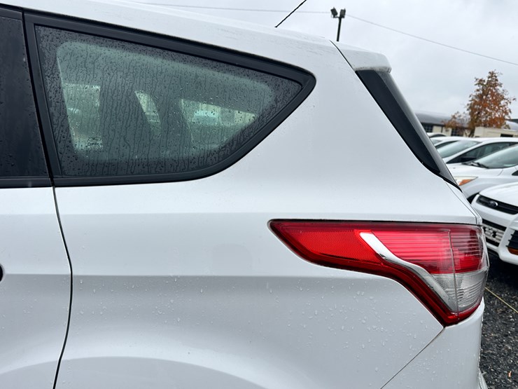 2016-ford-escape-image-45