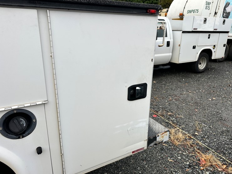 2015-ford-f350-xl-image-57