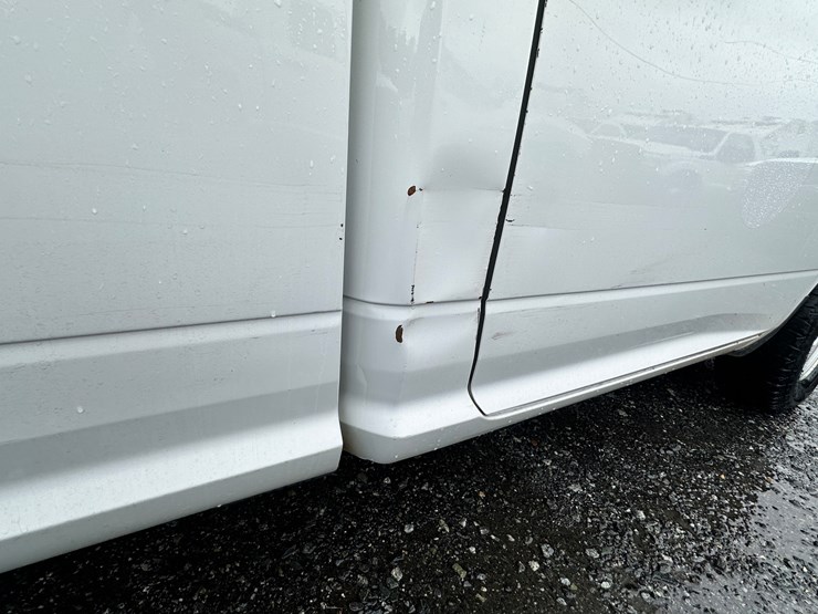 2015-dodge-ram-1500-image-16