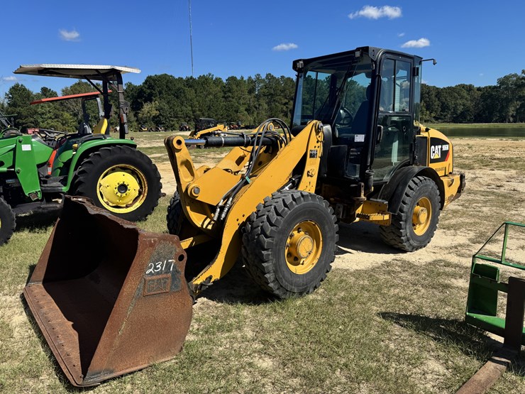 caterpillar-906m-image-1