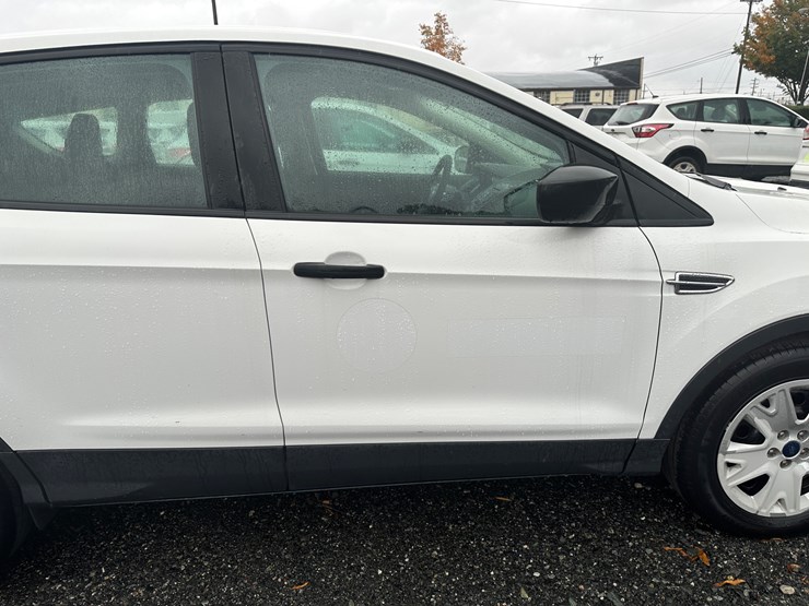 2016-ford-escape-image-13