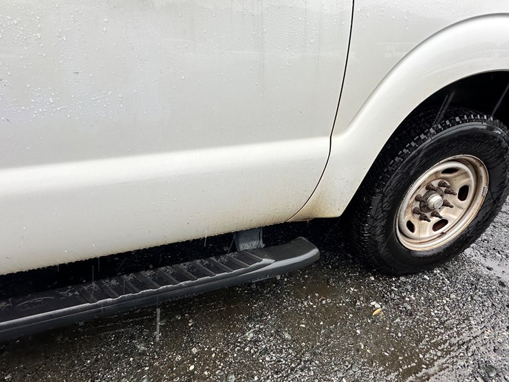 2012-ford-f250-xl-image-22