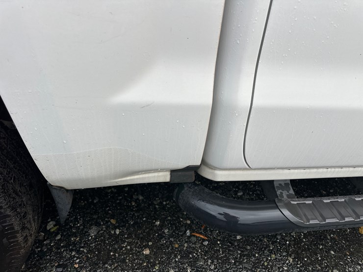 2016-chevrolet-silverado-image-12