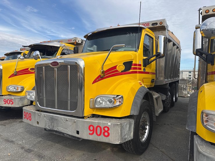 2017-peterbilt-567-image-1