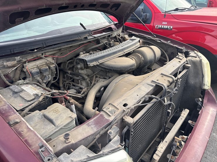 2014-ford-f150-xl-image-17