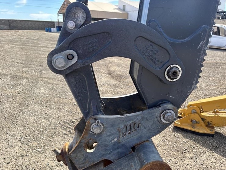 2020-deere-310l-ep-image-19