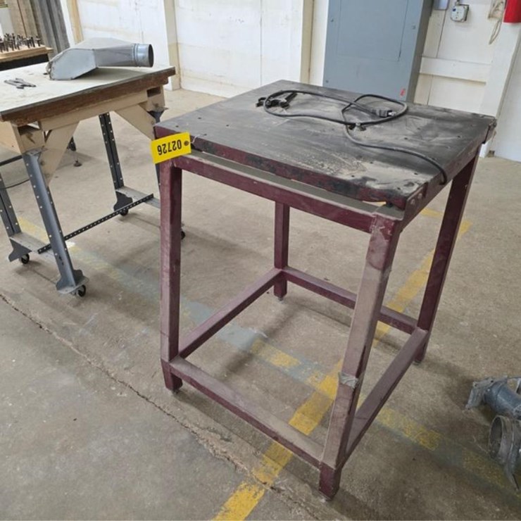 #2726 • Milwaukee 26" x 31" Router Table