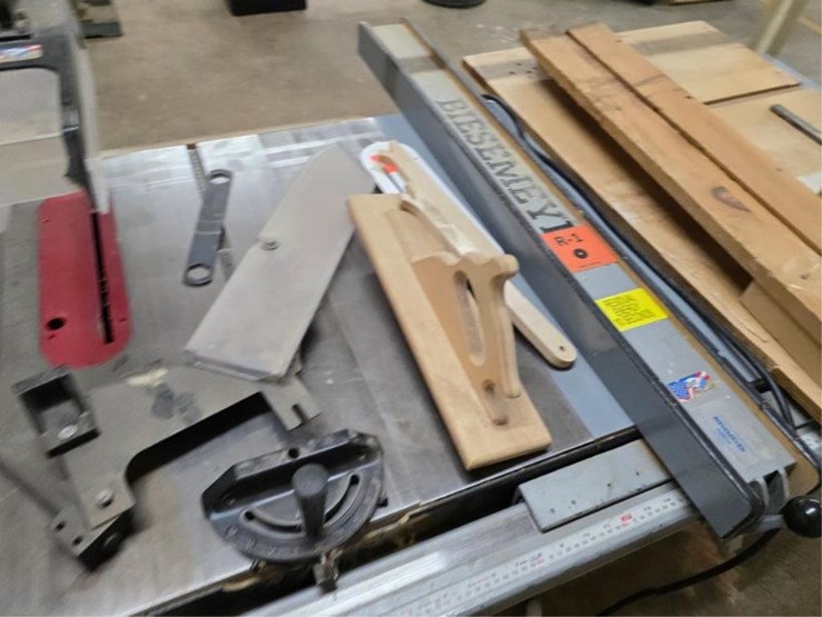 #2728-•-delta-unisaw-table-saw-image-10