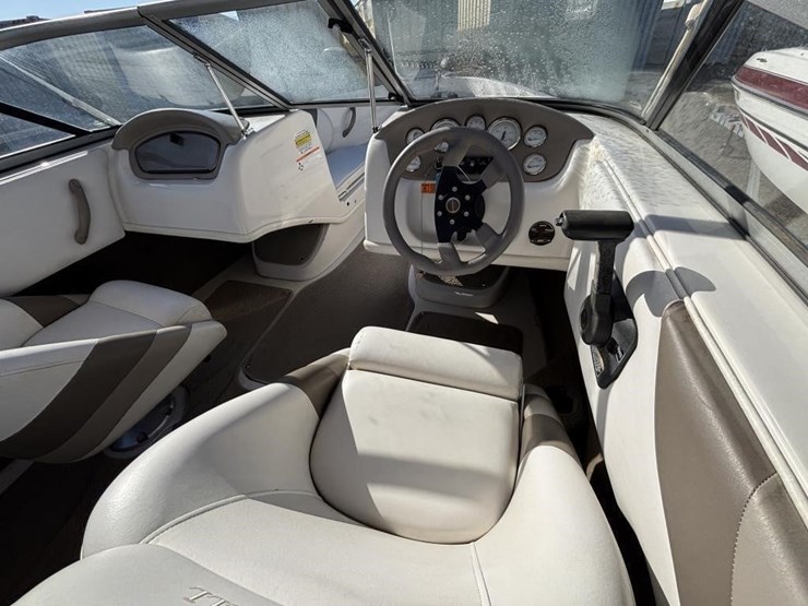 2006-unknown-trailer-image-13