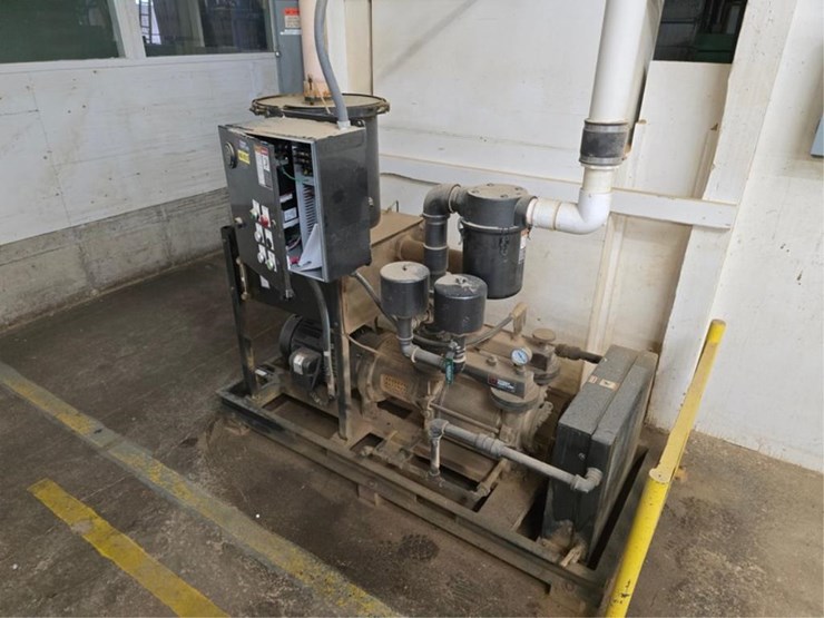 #2731-•-2007-travaini-pumps-tro300v-1a-vaccum-pump-image-1