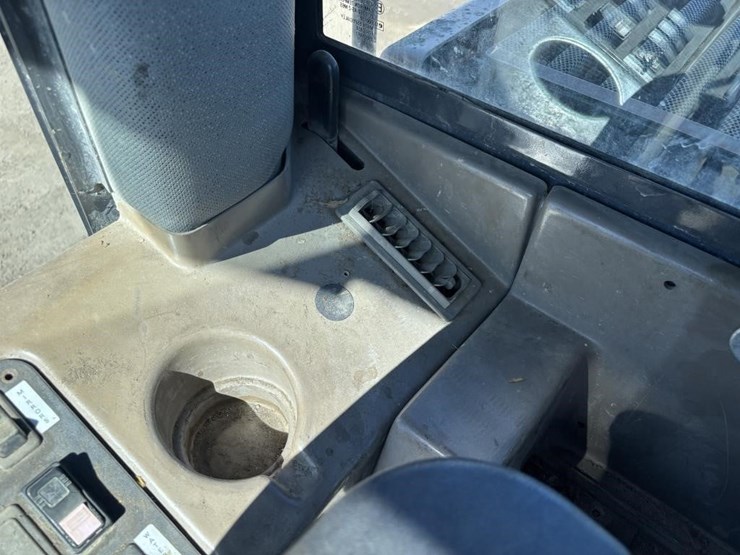 2004-case-721d-image-40