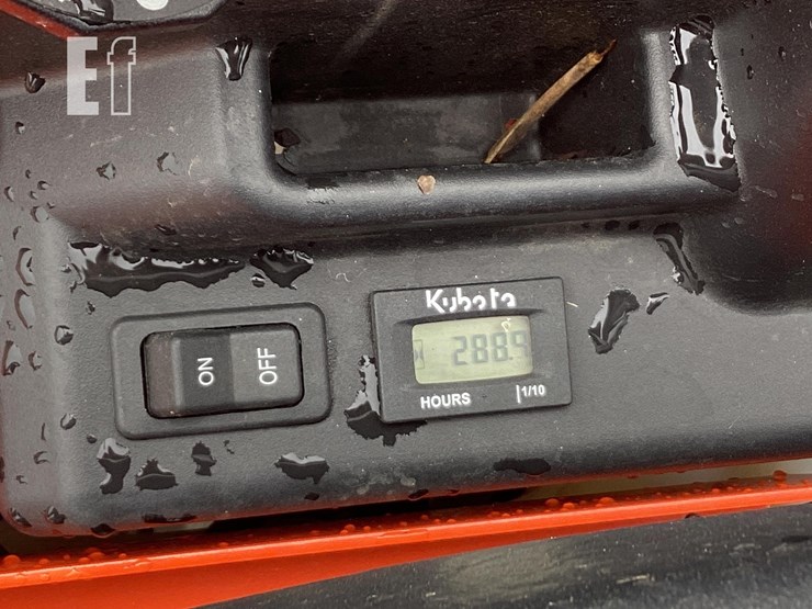2018-kubota-z121s-image-12