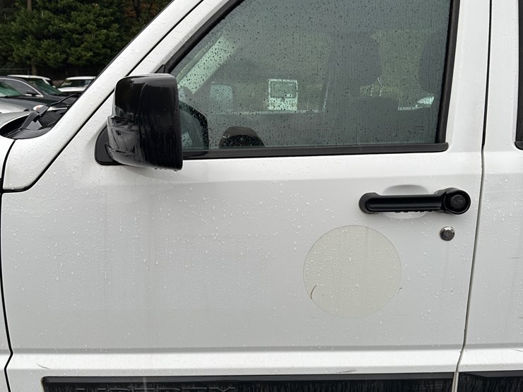 2012-jeep-liberty-image-9