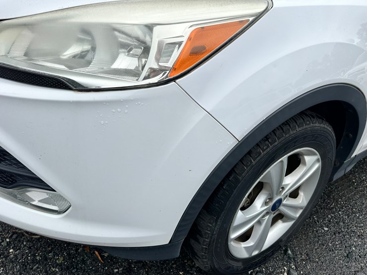 2014-ford-escape-image-32