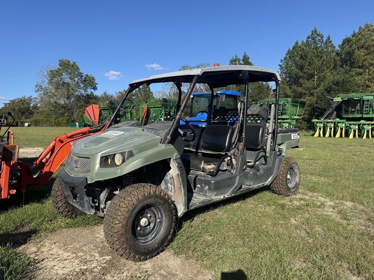john-deere-gator-image-1