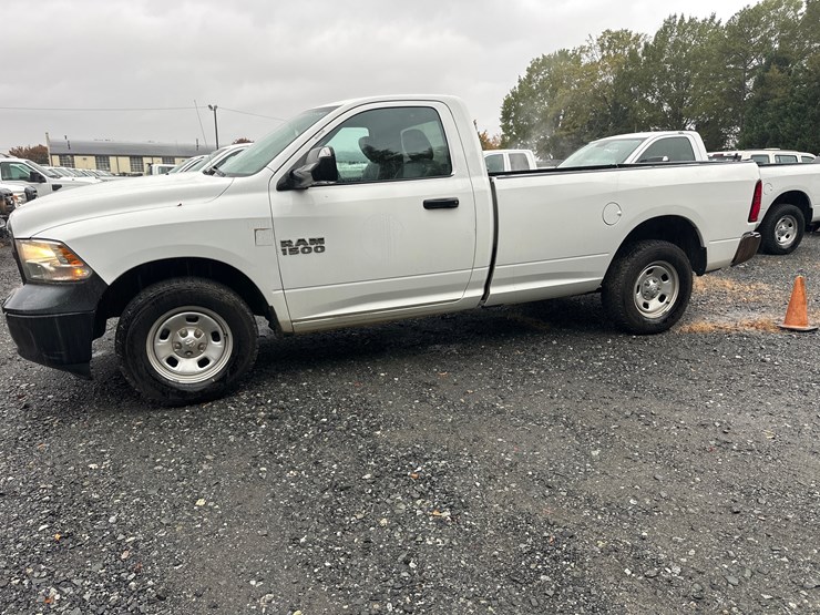 2015-dodge-ram-1500-image-5