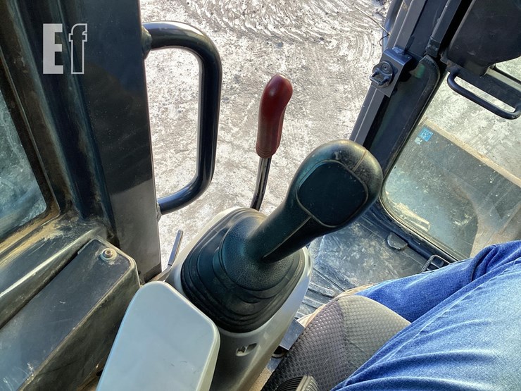 2017-deere-60g-image-18