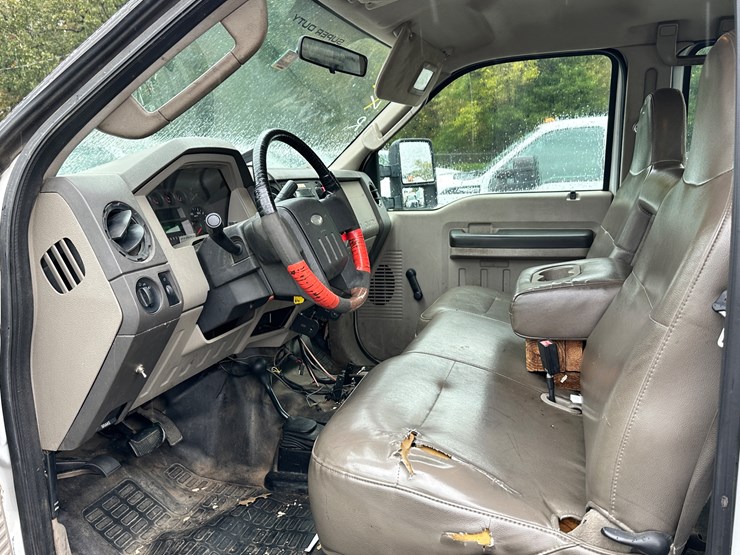 2008-ford-f250-xl-image-75