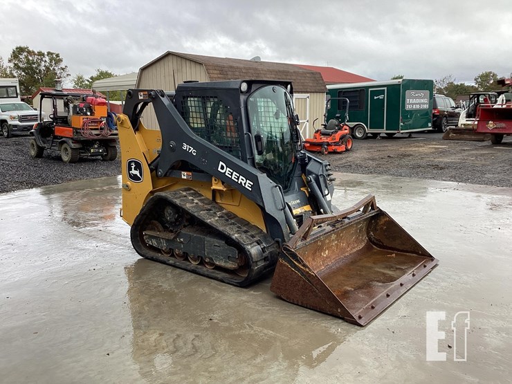 2020-deere-317g-image-6