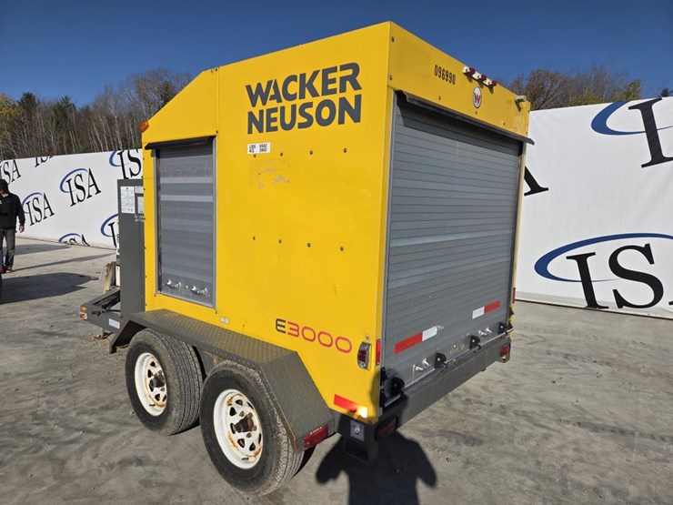 2012-wacker-neuson-e3000-image-3