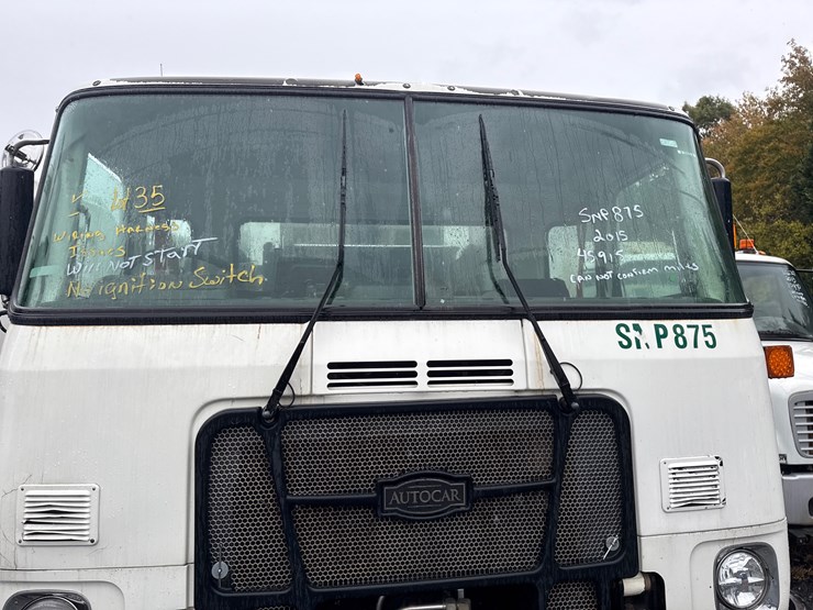 2015-autocar-acx64-image-2