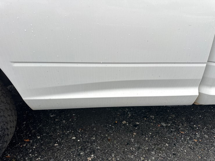 2015-dodge-ram-1500-image-13