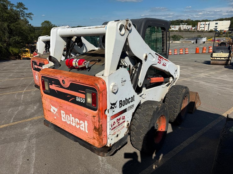 2015-bobcat-s650-image-3